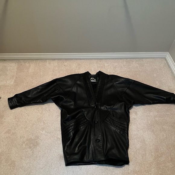 Vintage Neto Women’s Black Leather Coat - Picture 6 of 7